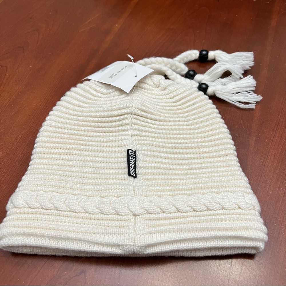 NWT- Obermeyer Toque Beanie Winter Hat tassel head warmer fleece wool blend